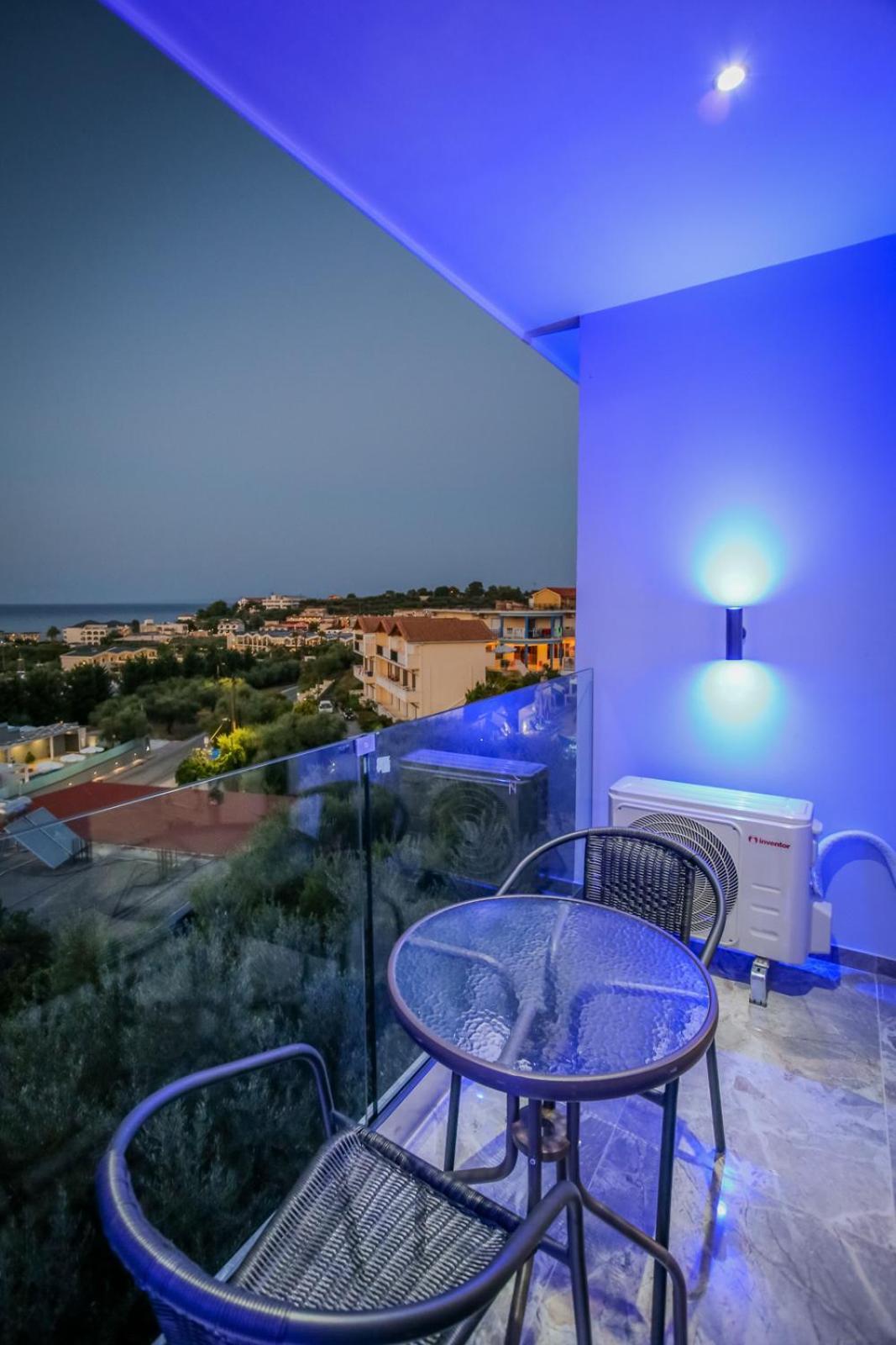 Christina Apartments Tsiliví Eksteriør bilde