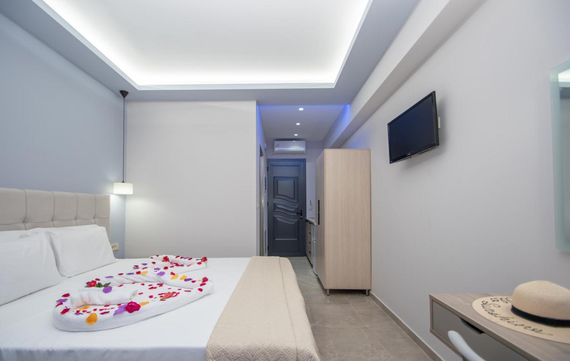 Christina Apartments Tsiliví Eksteriør bilde